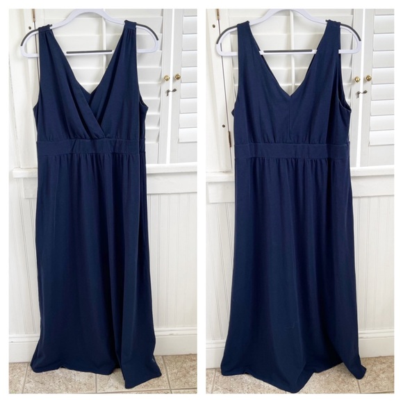 Garnet Hill Dresses & Skirts - Garnet Hill 30839 Navy Blue V-Neck Modern Surplice Maxi Dress Women’s Size 14